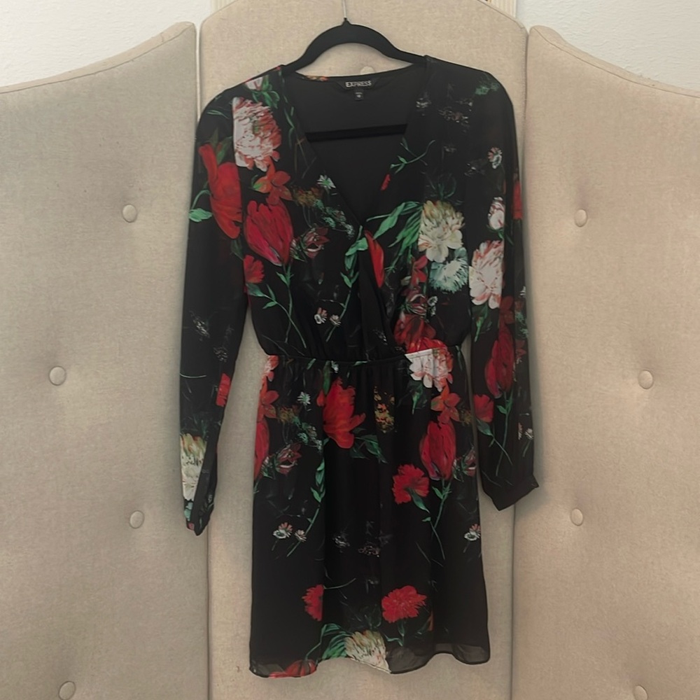 Express Black & Red Floral Long Sleeve V Neck Elastic Waist Faux Wrap Dress XS